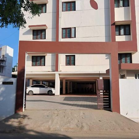 Mayfair Service Apartments Kojambuttúr Kültér fotó